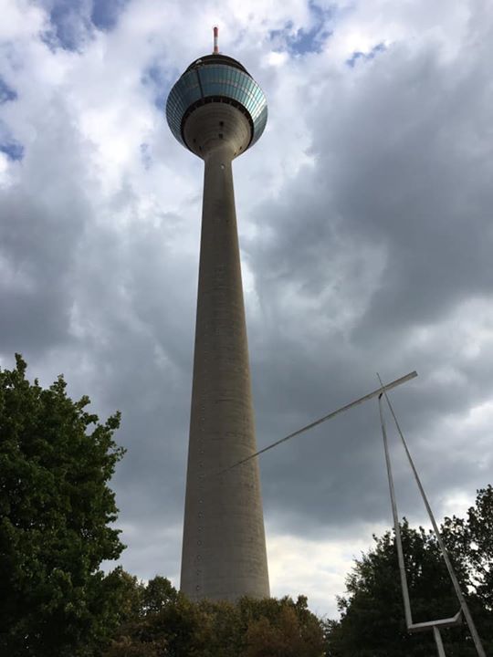 Το Düsseldorf είναι ένας θαυμάσιος προορισμός.
Επισκεφθείτε το!